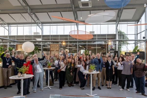 Kunstgebouw celebrates 30 years with a new vision for culture in South Holland, focusing on collaboration, accessibility and local cultural innovation.